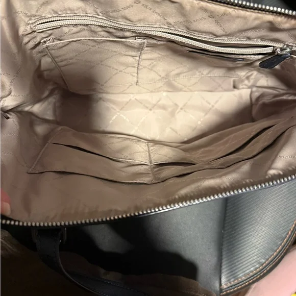 Michael Kors Dark Blue Signature Tote - Picture 7 of 7